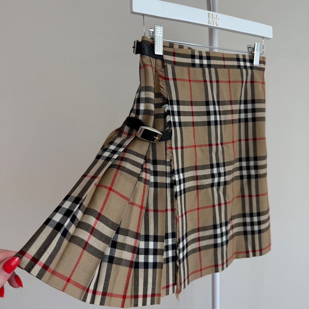 SOLD Vintage burberry nova check wrap skirt size xs-s